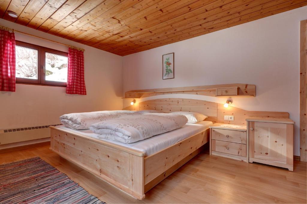Lechnerhof Bed & Breakfast Lutago Bilik gambar