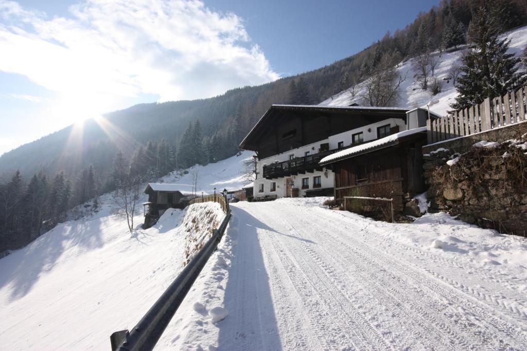 Lechnerhof Bed & Breakfast Lutago Luaran gambar